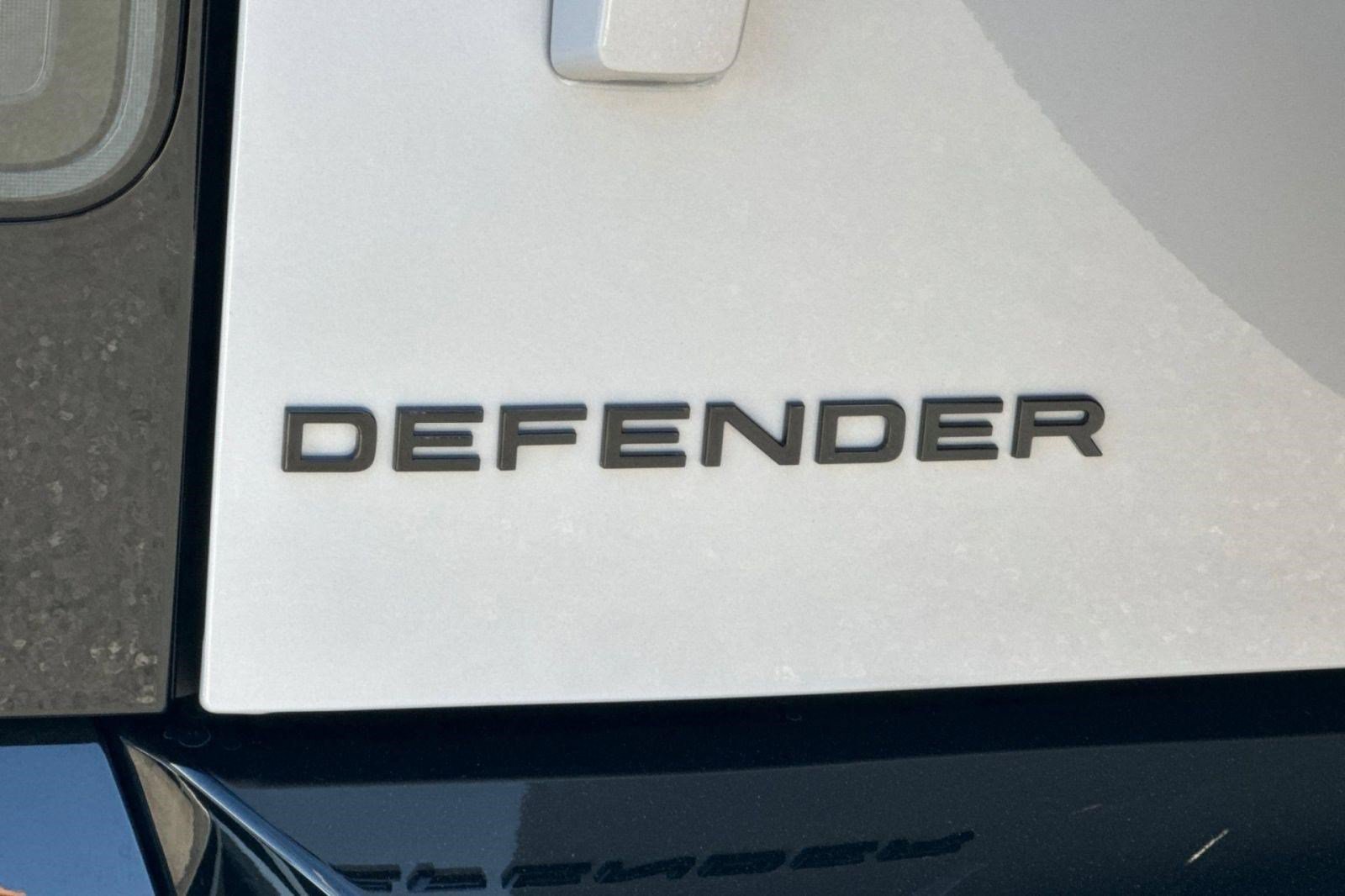 New 2026 Land Rover Defender 110 S AWD/4WD image 28