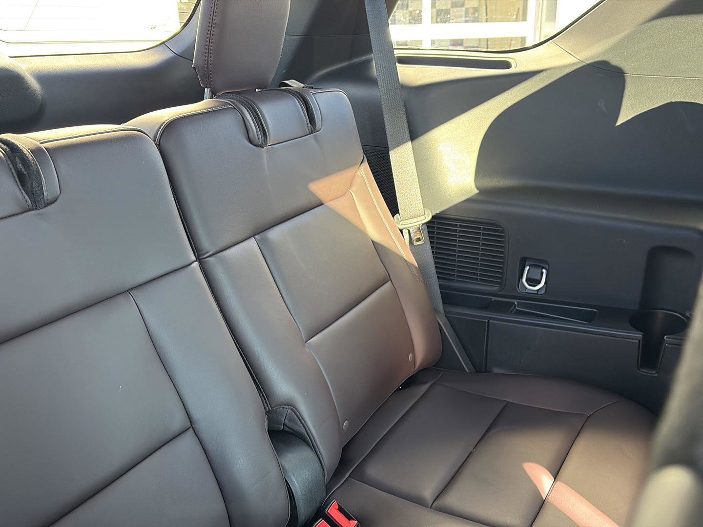 Used 2025 Ford Explorer Platinum w/ LUX Leather Package image 23