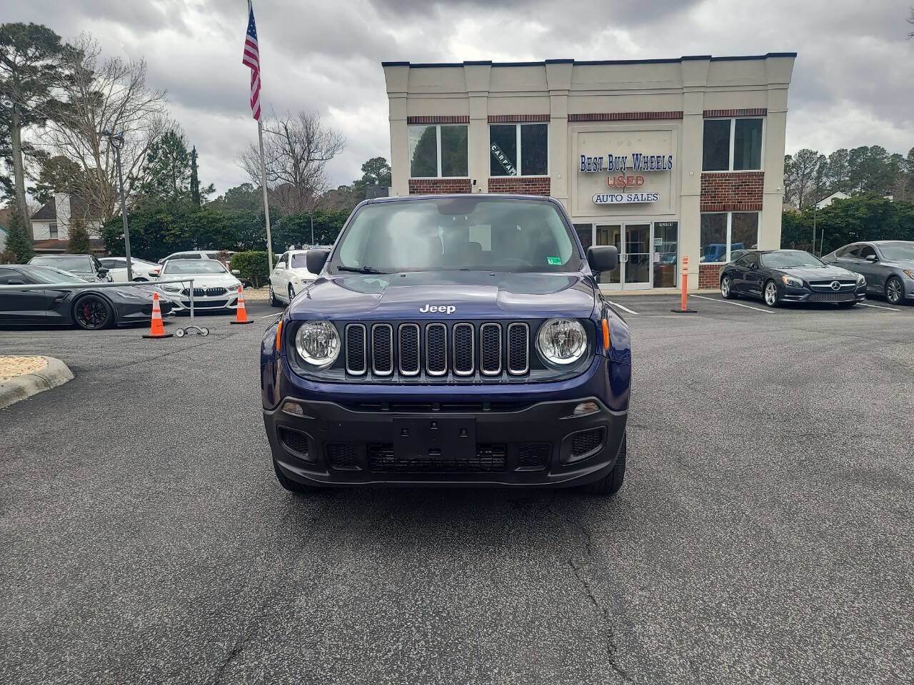Used 2017 Jeep Renegade Sport w/ Power & Air Group AWD/4WD image 2