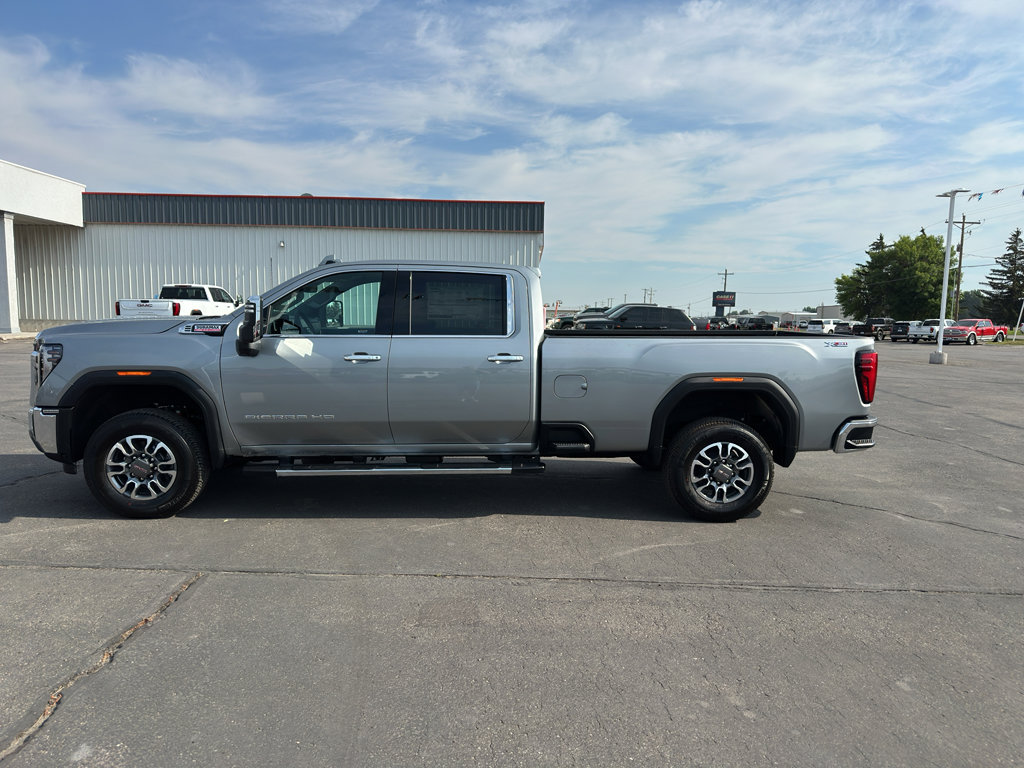 New 2025 GMC Sierra 3500 SLT w/ SLT Premium Package image 3