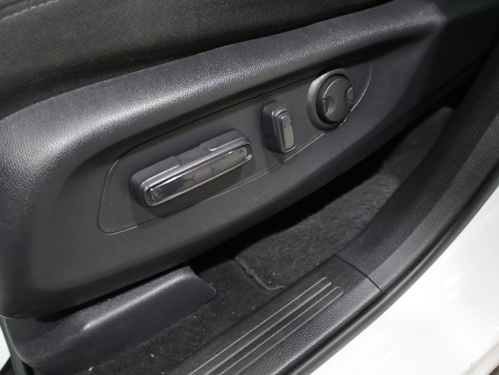 Used 2023 Honda CR-V EX image 12