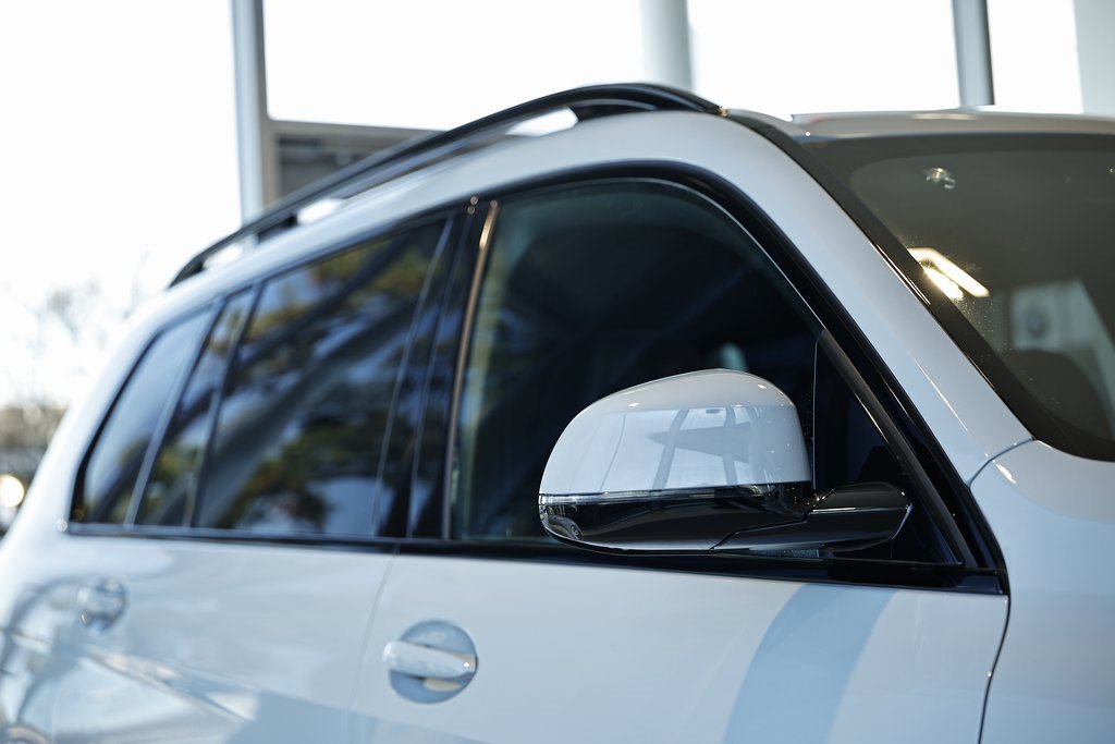 New 2026 BMW X7 xDrive40i w/ M Sport Package image 4