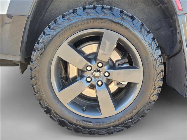 Used 2023 Land Rover Defender 110 X-Dynamic SE image 22