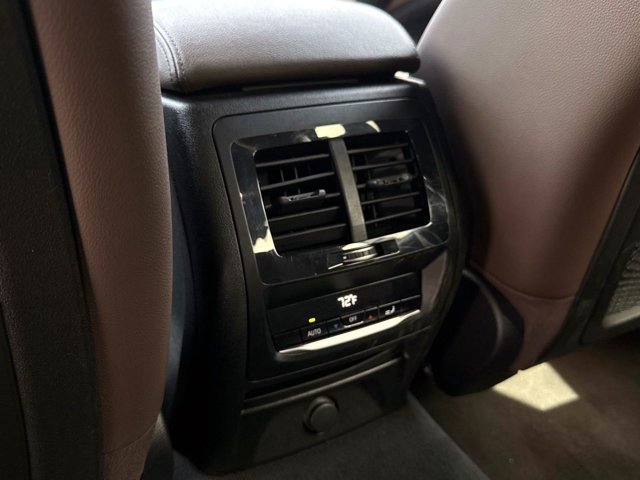 Used 2019 BMW X3 sDrive30i w/ Driving Assistance Package RWD image 16
