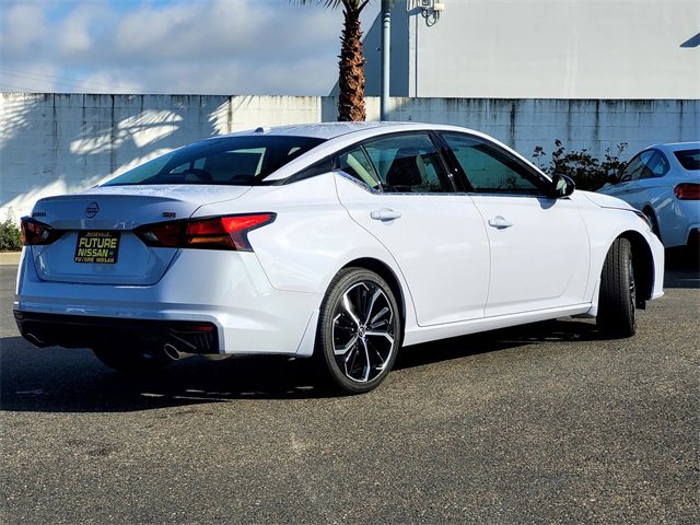 New 2025 Nissan Altima 2.5 SR image 4