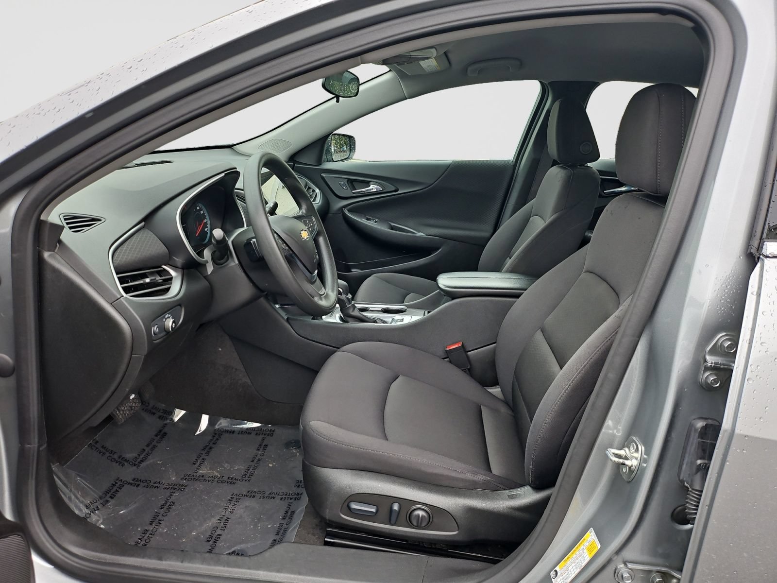 Used 2025 Chevrolet Malibu LT FWD image 16