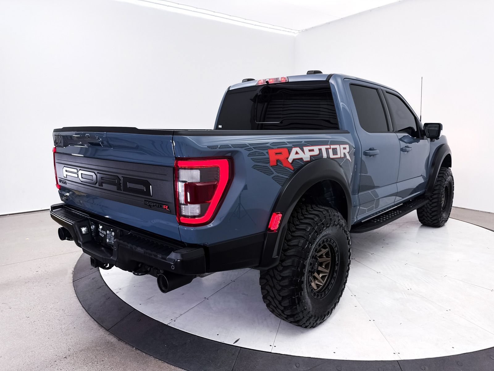 Used 2023 Ford F150 Raptor w/ Equipment Group 802A Raptor R AWD/4WD image 21
