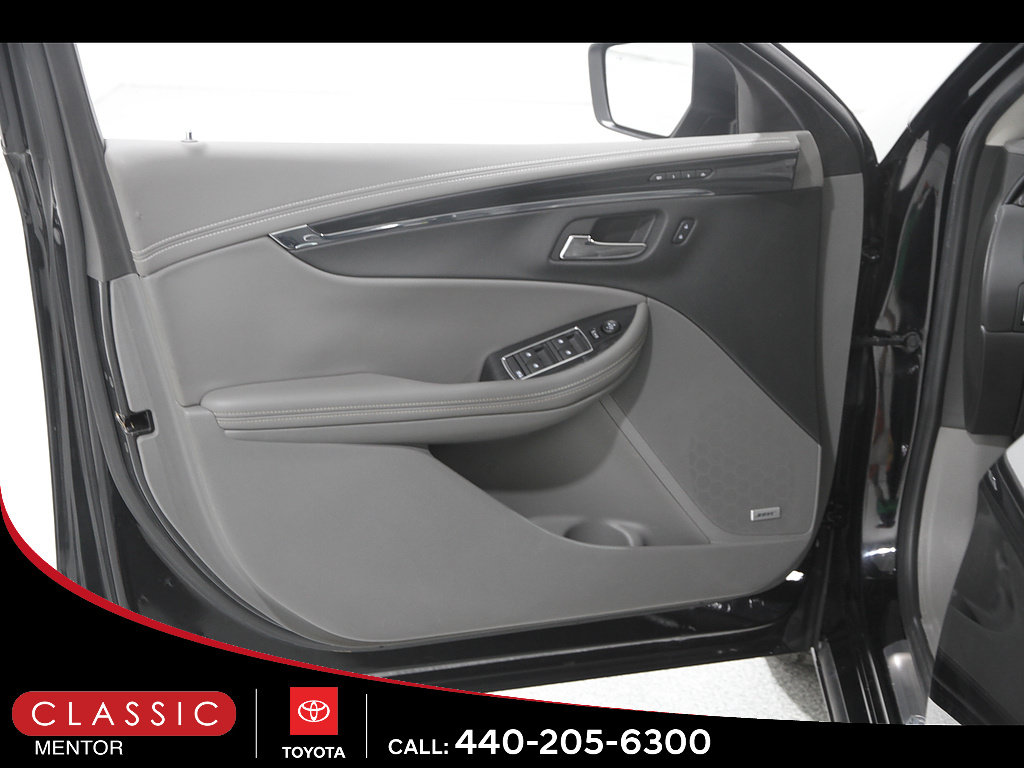 Used 2017 Chevrolet Impala Premier w/ Enhanced Convenience Package FWD image 4