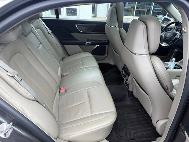 Used 2017 Lincoln Continental Reserve AWD/4WD image 11