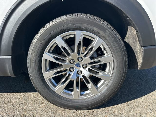 New 2026 Ford Explorer Platinum RWD image 21