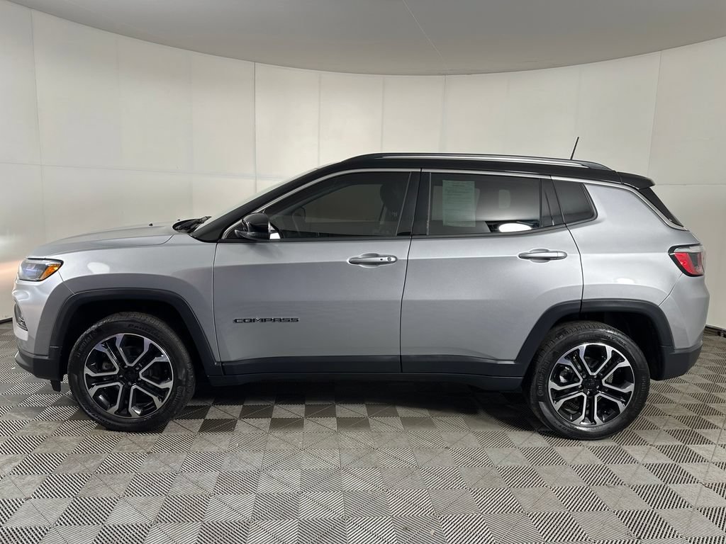 Used 2022 Jeep Compass Limited AWD/4WD image 2
