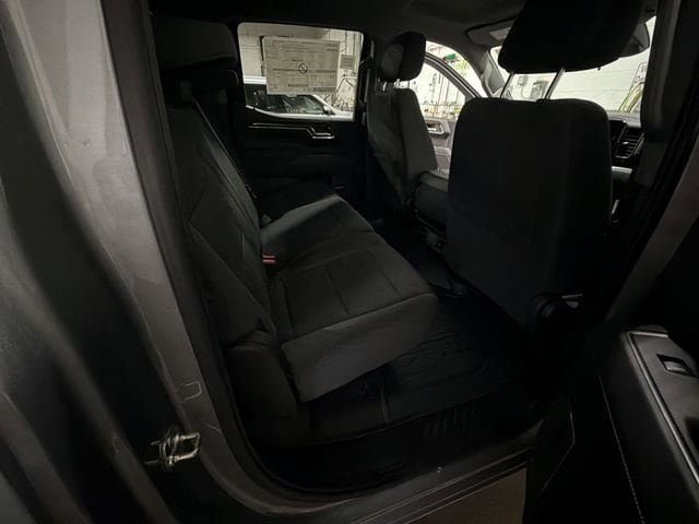 New 2026 GMC Sierra 1500 SLE image 44