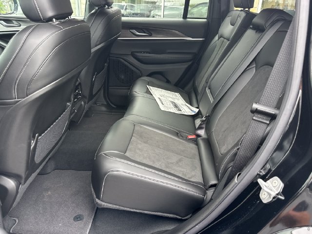 New 2026 Jeep Grand Cherokee Altitude AWD/4WD image 14