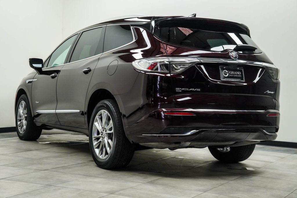 Used 2023 Buick Enclave Avenir w/ Avenir Technology Package AWD/4WD image 12