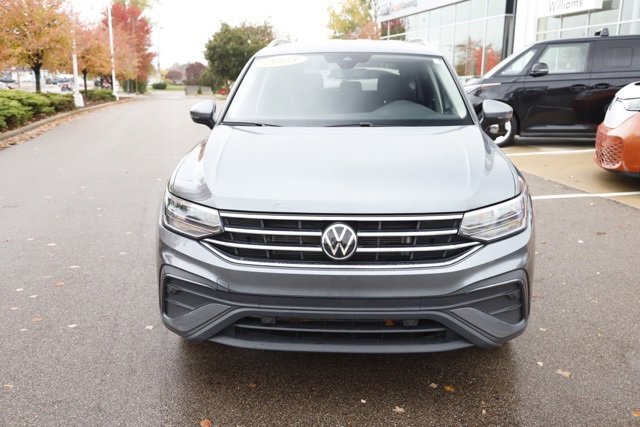 Used 2023 Volkswagen Tiguan SE image 9