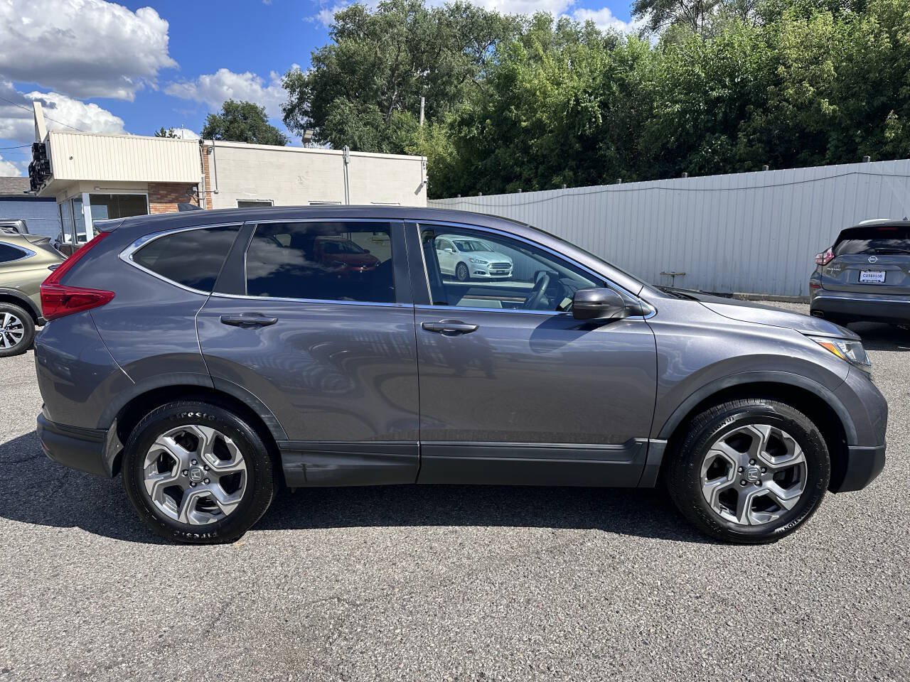 Used 2018 Honda CR-V EX image 4
