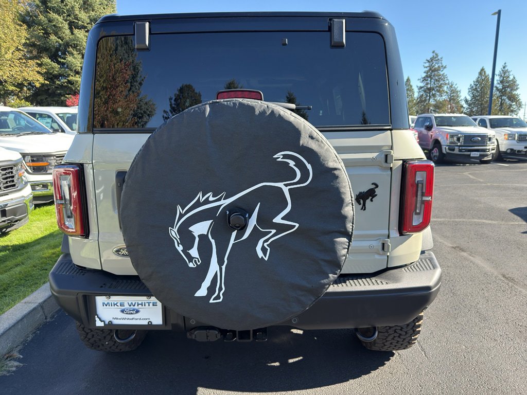 New 2025 Ford Bronco Badlands image 12