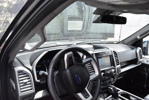 Used 2016 Ford F150 Lariat w/ Equipment Group 502A Luxury AWD/4WD image 14