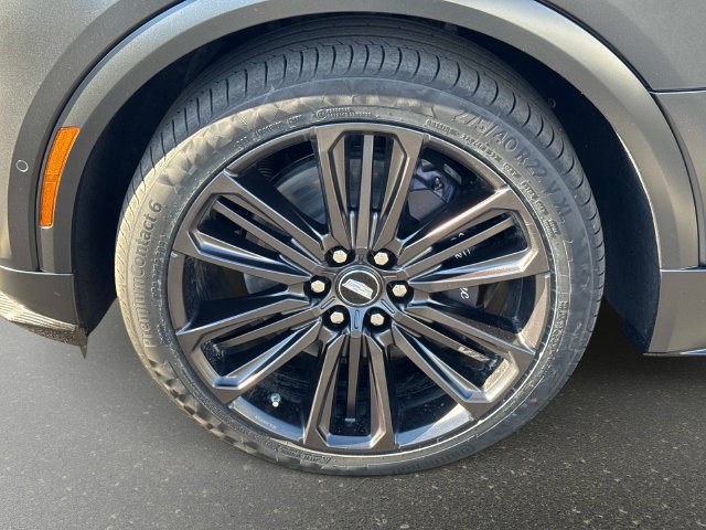 New 2027 Cadillac Lyriq V Premium w/ Exterior Carbon Fiber Package AWD/4WD image 10