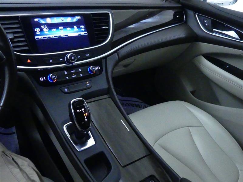 Used 2017 Buick LaCrosse Preferred image 13