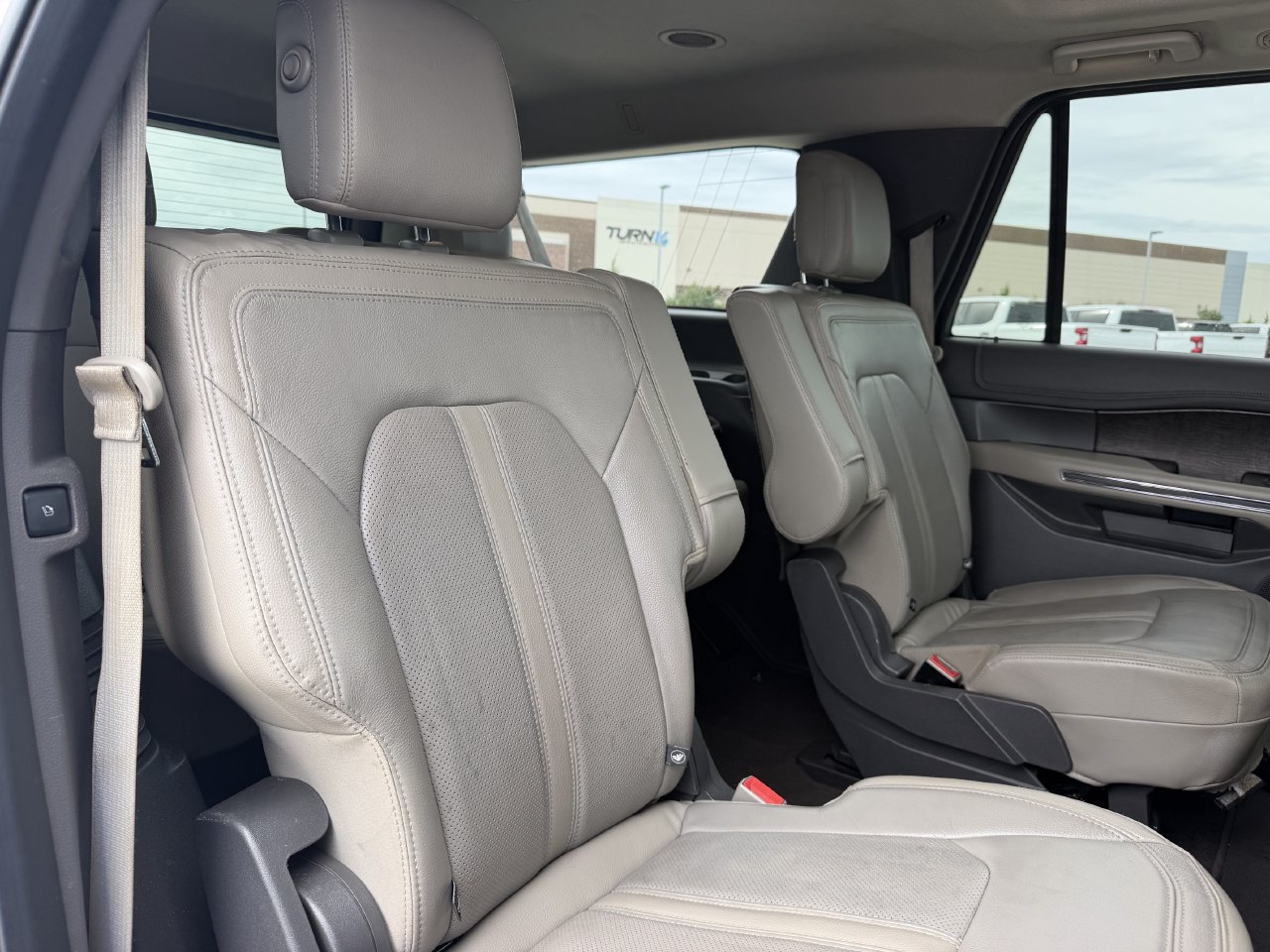 Used 2018 Ford Expedition Max Limited w/ Equipment Group 302A RWD image 29