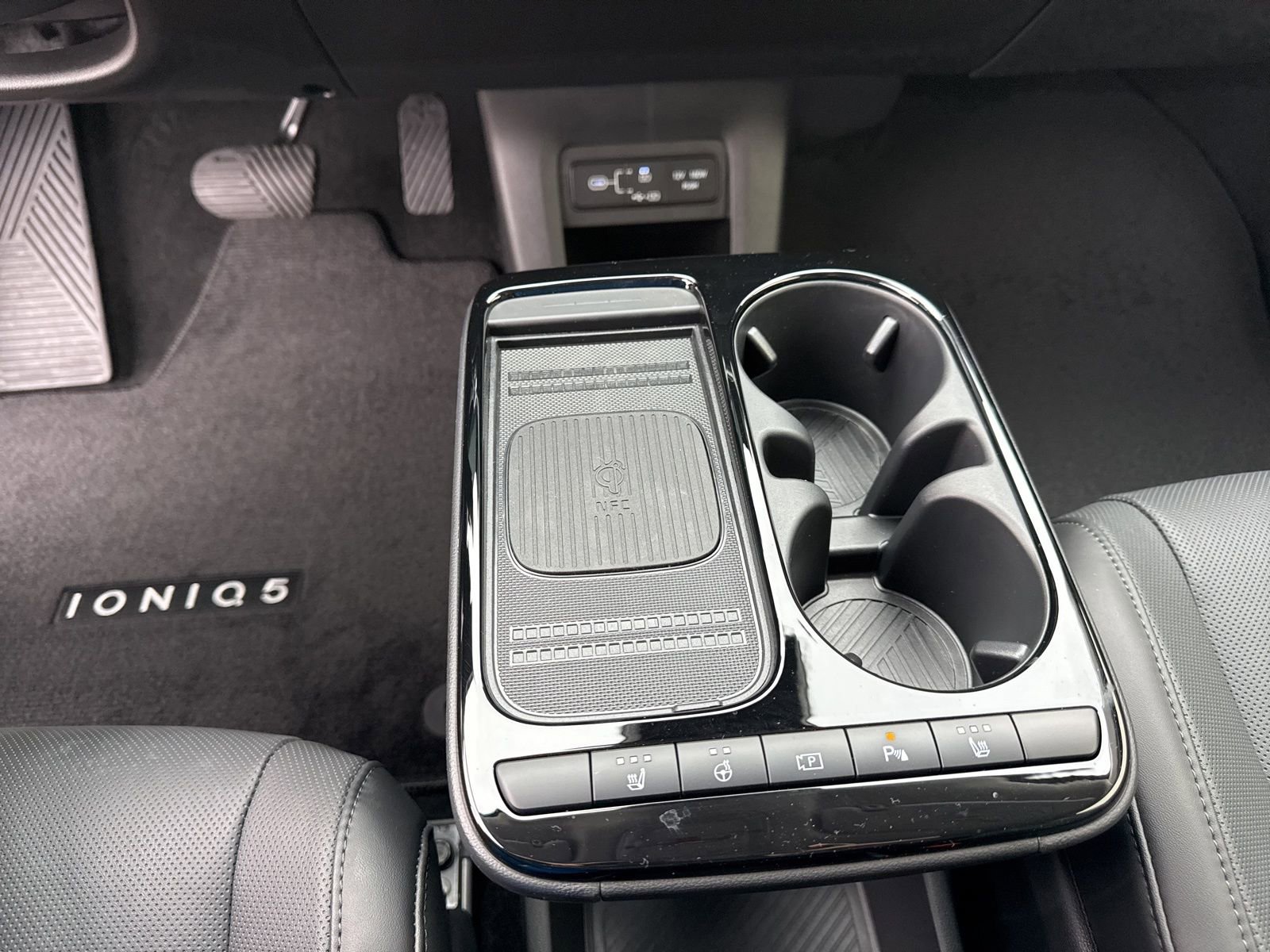 Used 2025 Hyundai Ioniq 5 SEL image 27