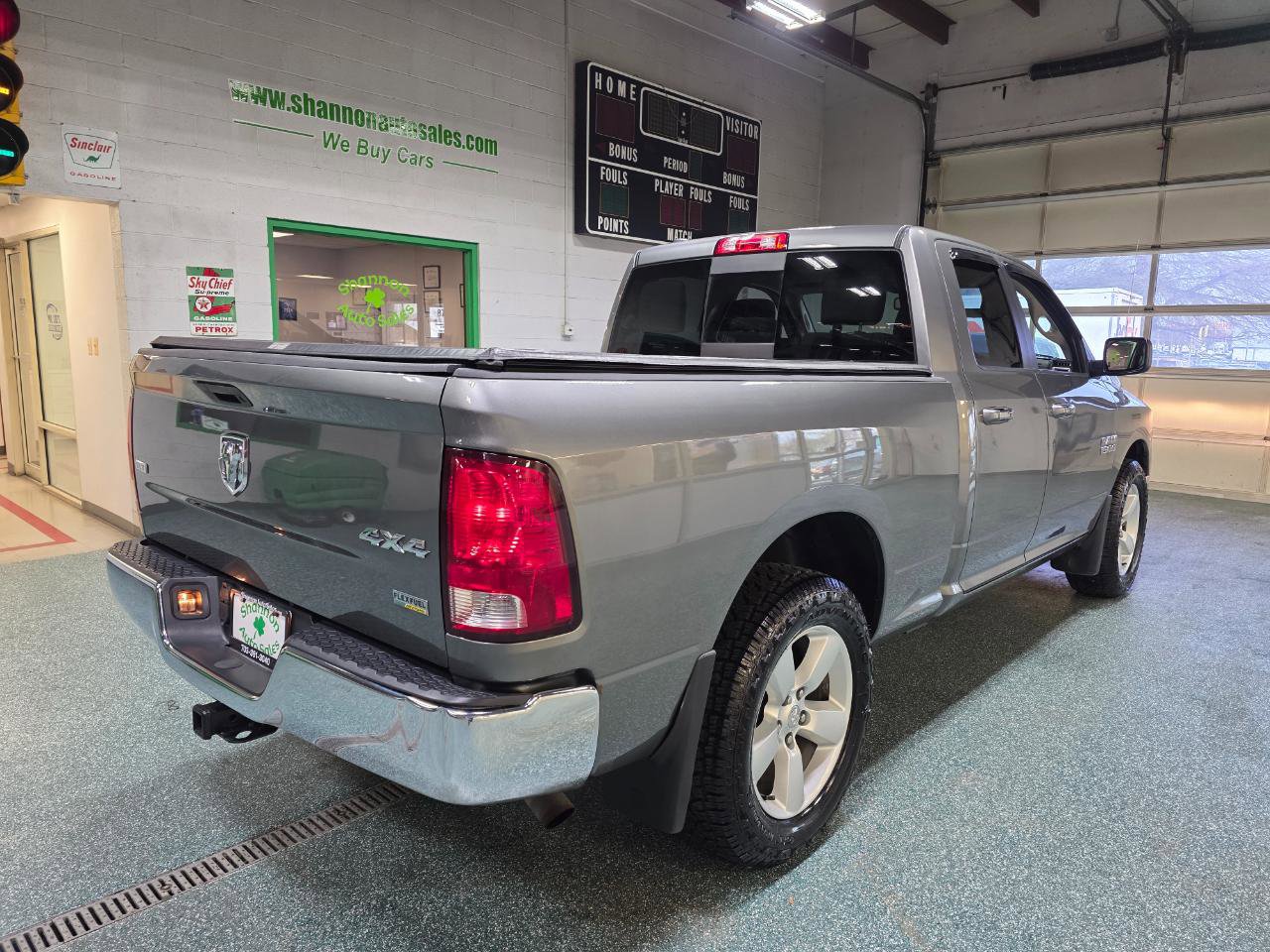 Used 2013 RAM 1500 Classic SLT w/ Premium Display Pkg image 6
