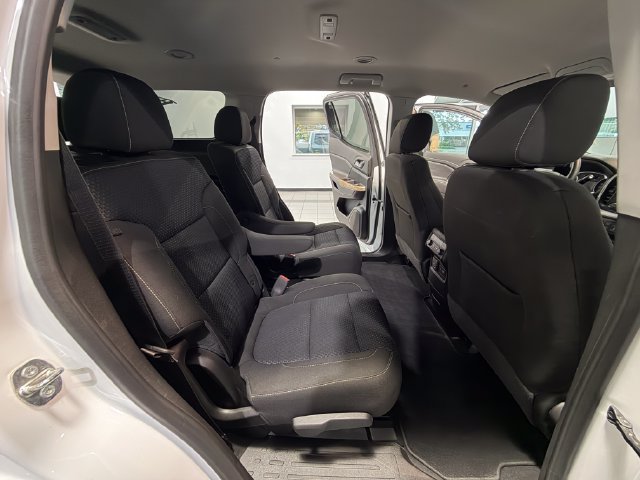 Used 2023 GMC Acadia SLE w/ Driver Convenience Package AWD/4WD image 14