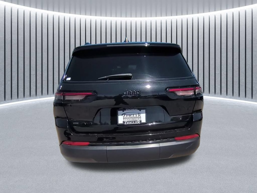 Used 2023 Jeep Grand Cherokee L Laredo AWD/4WD image 18