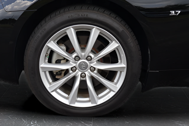 Used 2015 INFINITI Q60 AWD Coupe w/ Premium Package image 11