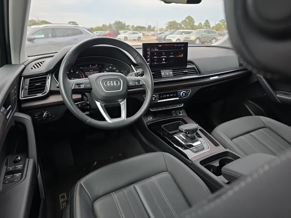 Used 2023 Audi Q5 2.0T Premium w/ Convenience Package image 11