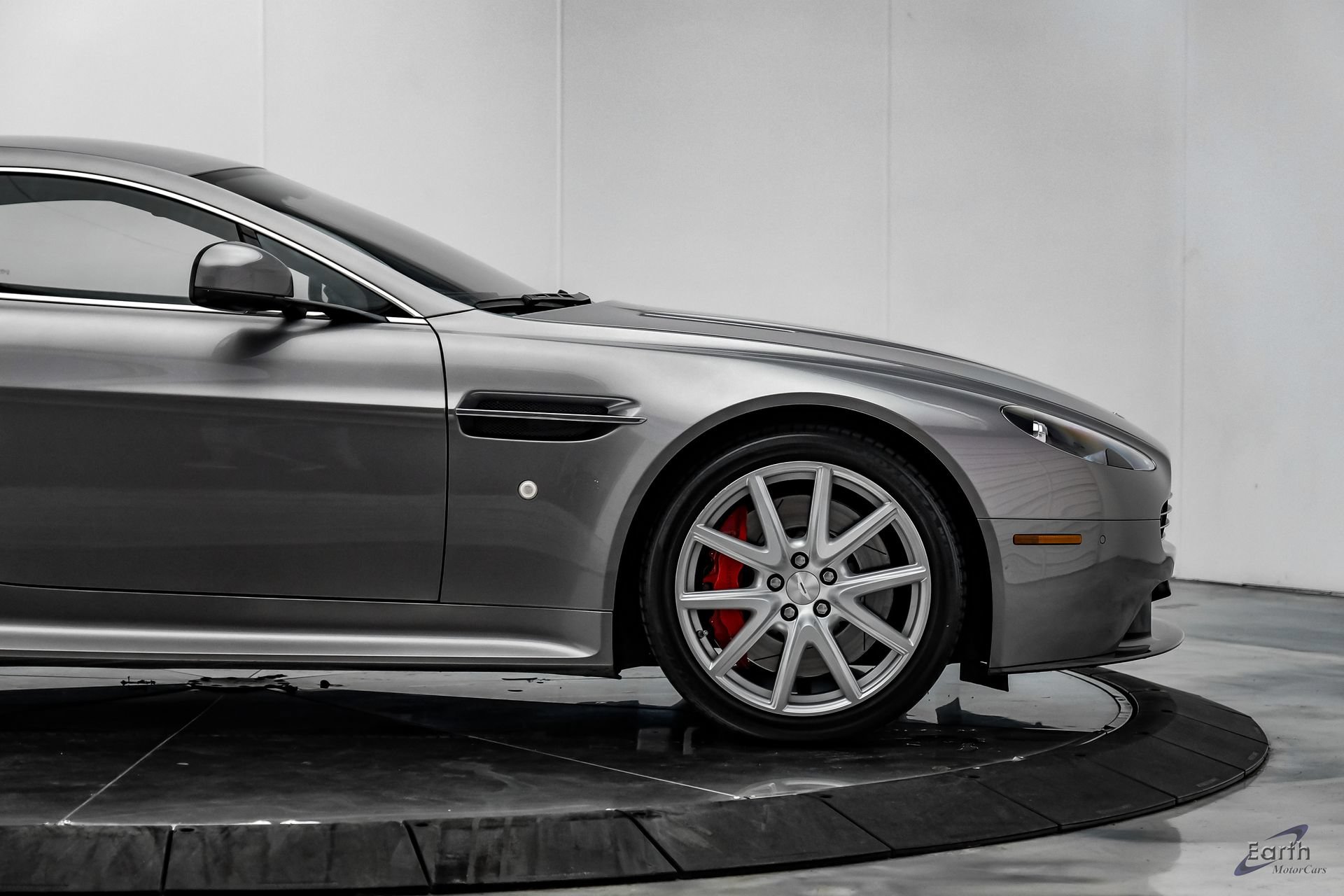 Used 2014 Aston Martin V8 Vantage S RWD image 22