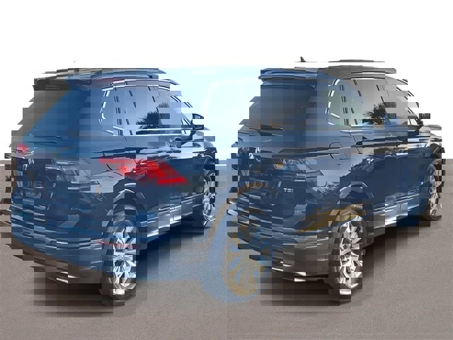 Used 2018 Volkswagen Tiguan SE image 4