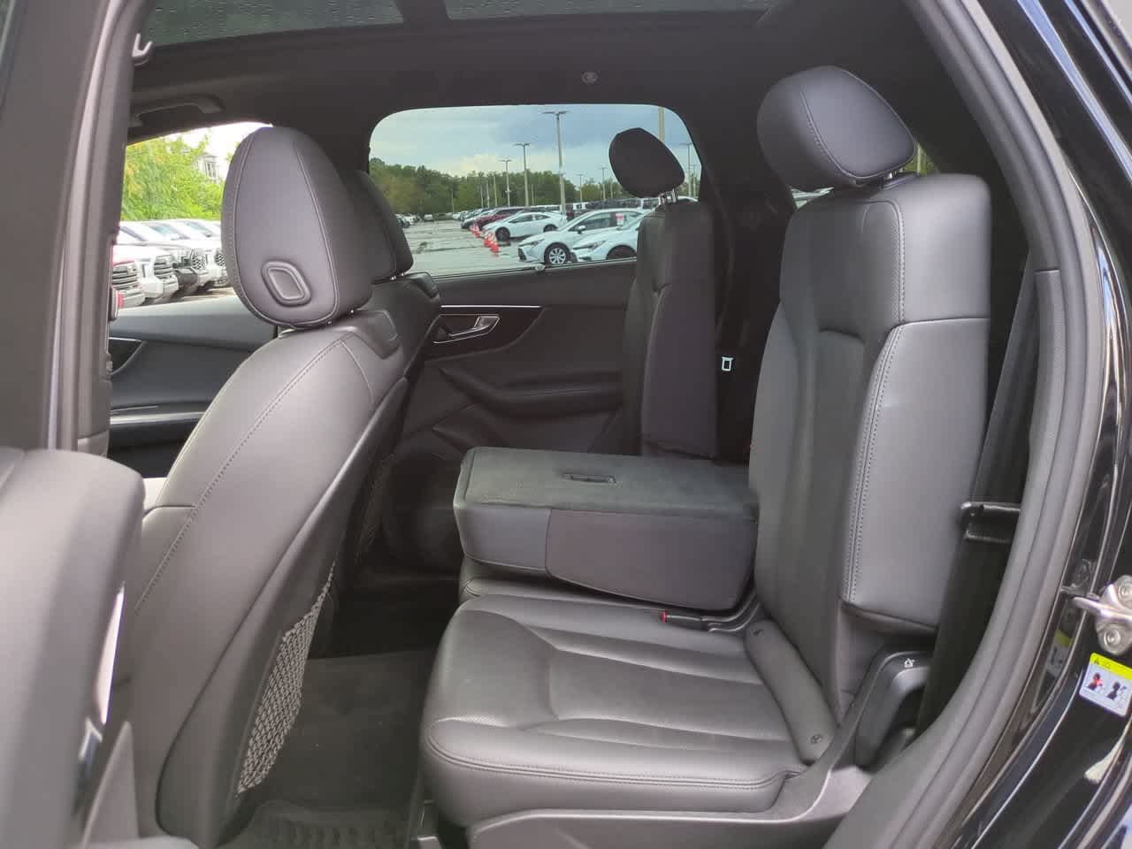 Used 2021 Audi Q7 3.0T Premium Plus w/ Executive Package AWD/4WD image 14