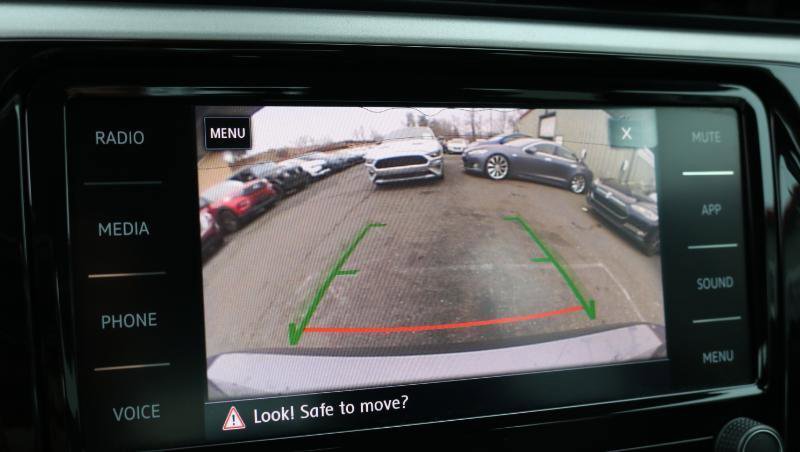 Used 2020 Volkswagen Passat 2.0T SE image 15