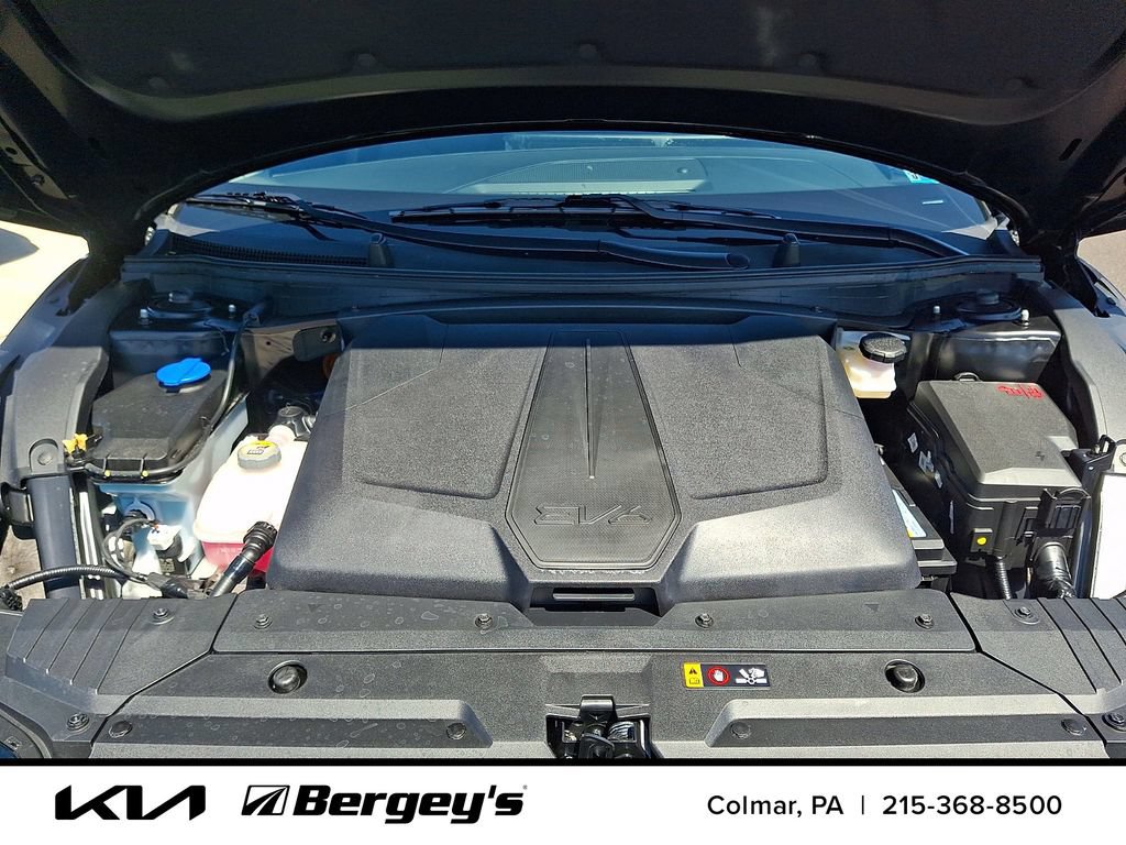 Certified 2025 Kia EV6 Wind AWD/4WD image 30