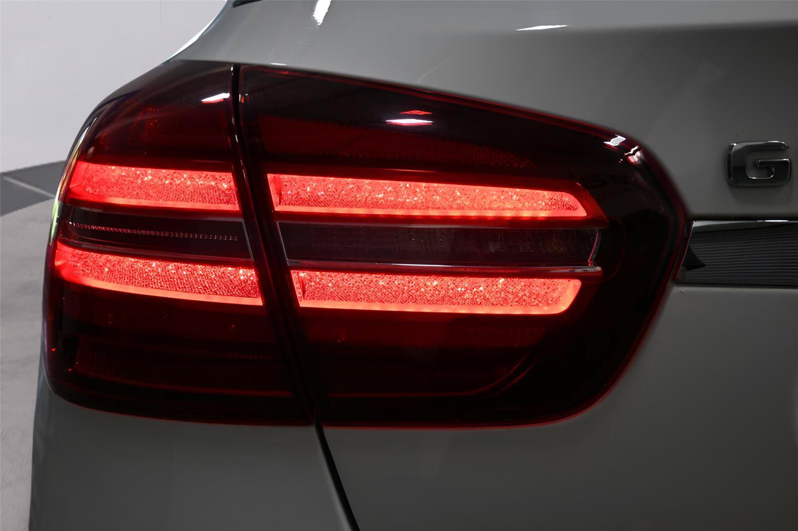 Used 2020 Mercedes-Benz GLA 250 4MATIC w/ Premium Package image 37