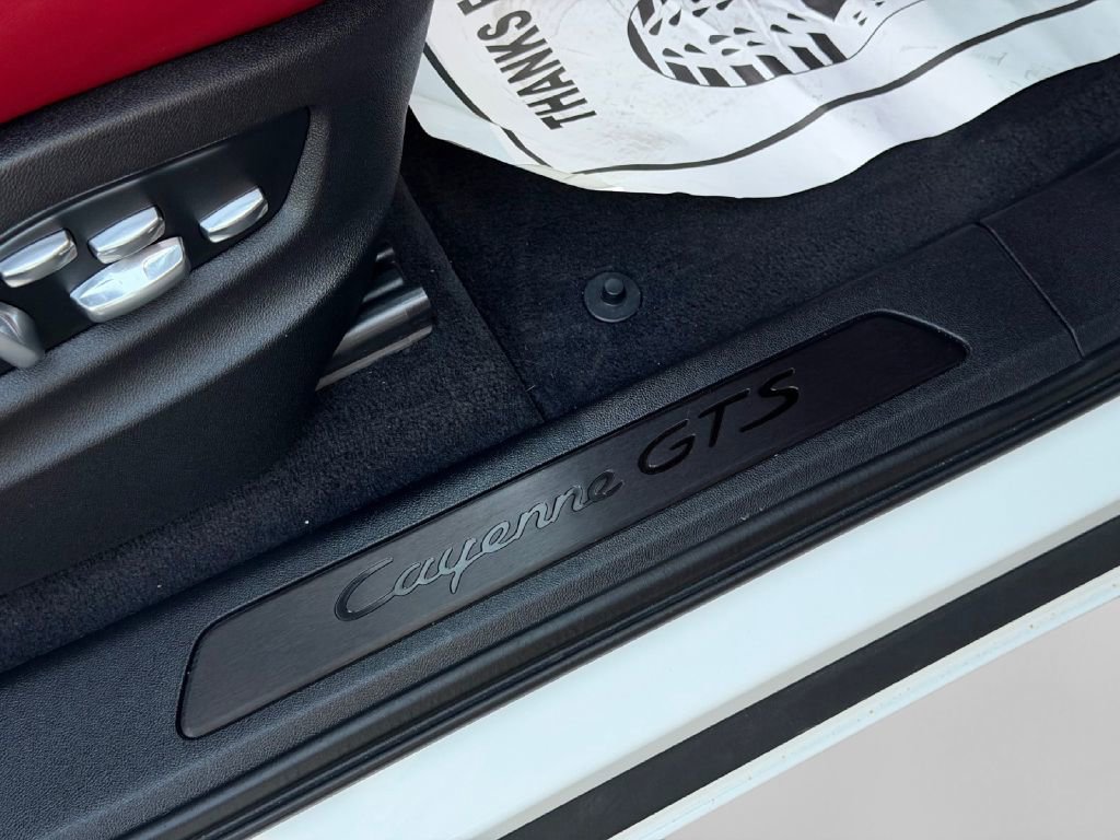 Used 2021 Porsche Cayenne GTS image 36