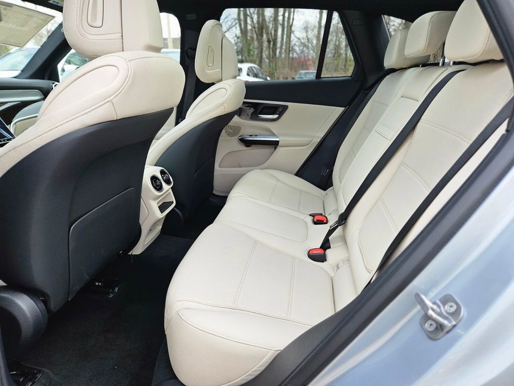New 2026 Mercedes-Benz GLC 300 4MATIC image 14