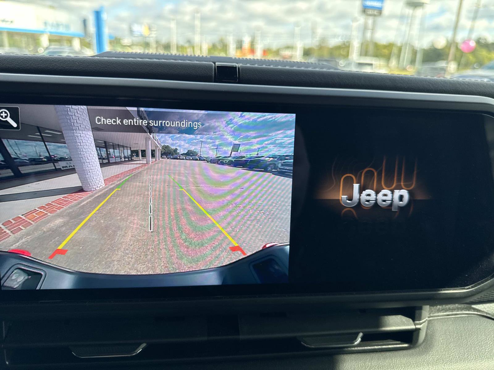 Used 2024 Jeep Gladiator Mojave w/ Convenience Group image 25