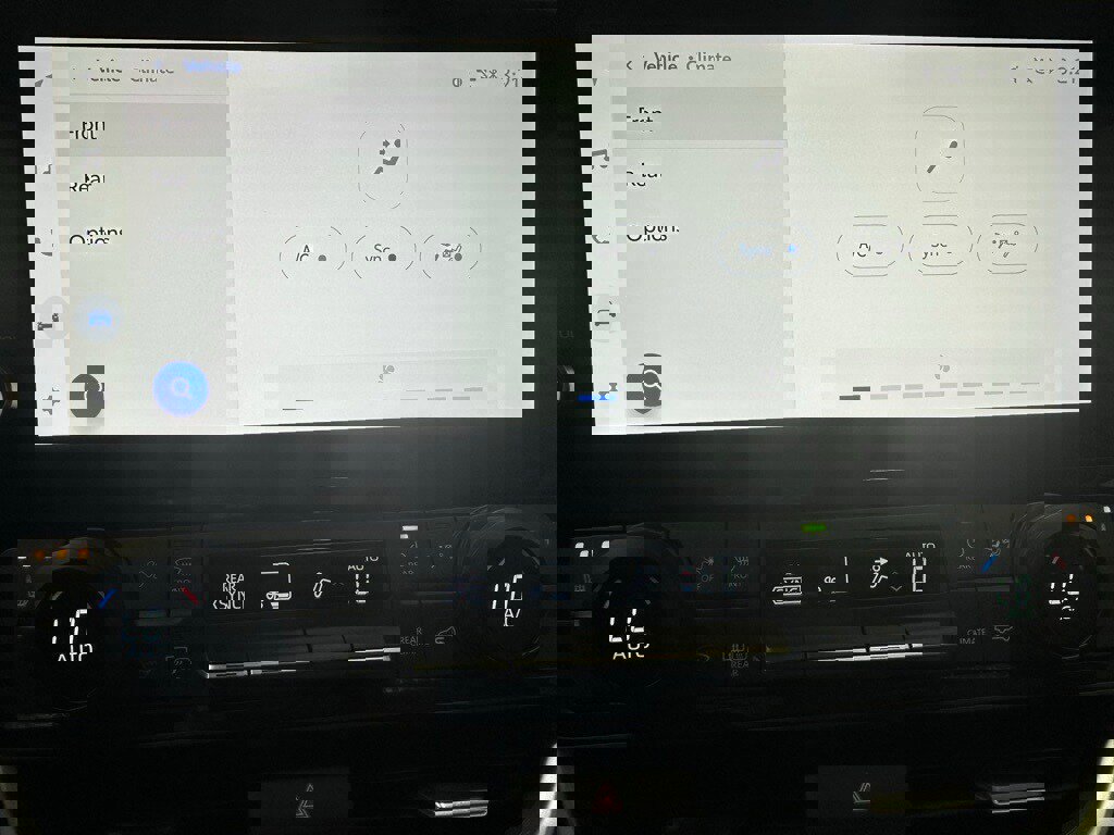 Used 2025 Toyota Grand Highlander AWD image 32