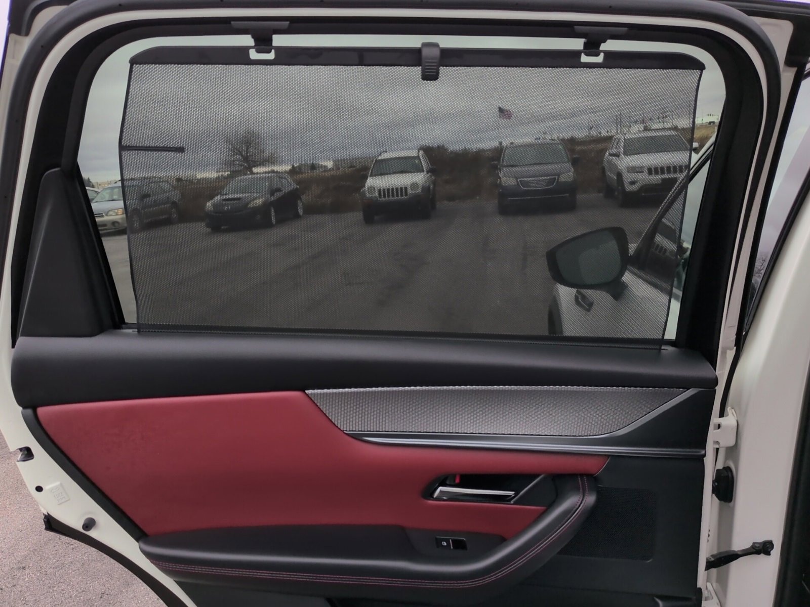 Certified 2025 MAZDA CX-70 Plug-In Hybrid w/ Premium Plus image 13