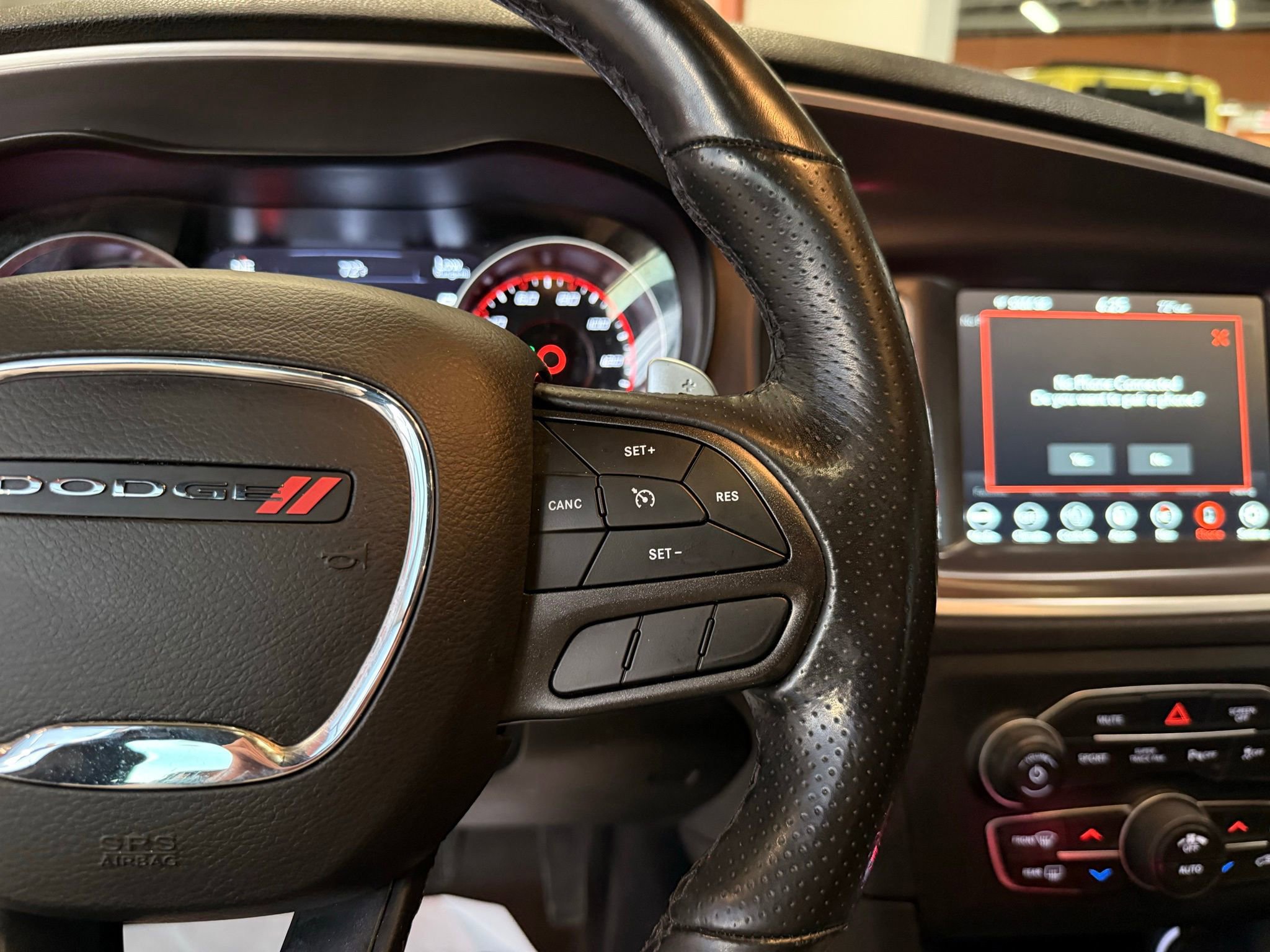 Used 2022 Dodge Charger SXT w/ Navigation & Travel Group image 42