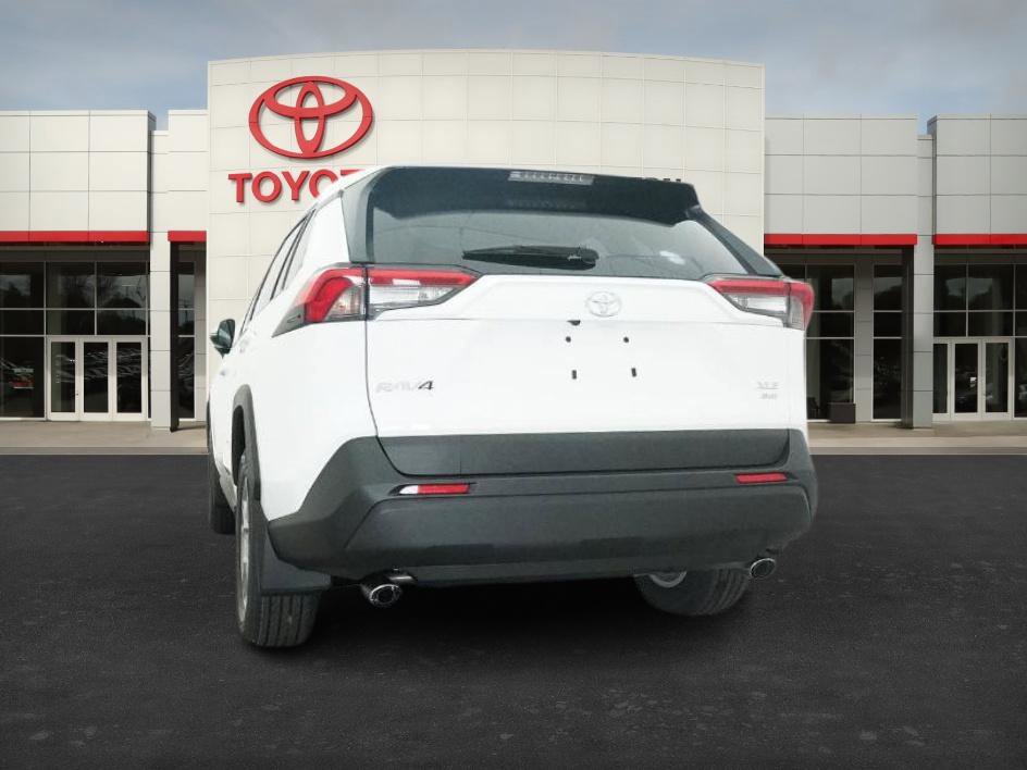 New 2025 Toyota RAV4 XLE image 15