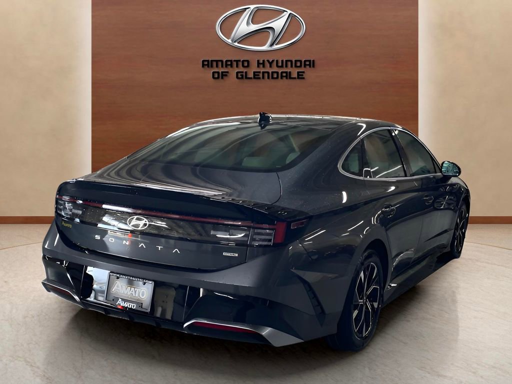 Certified 2025 Hyundai Sonata SEL AWD/4WD image 6