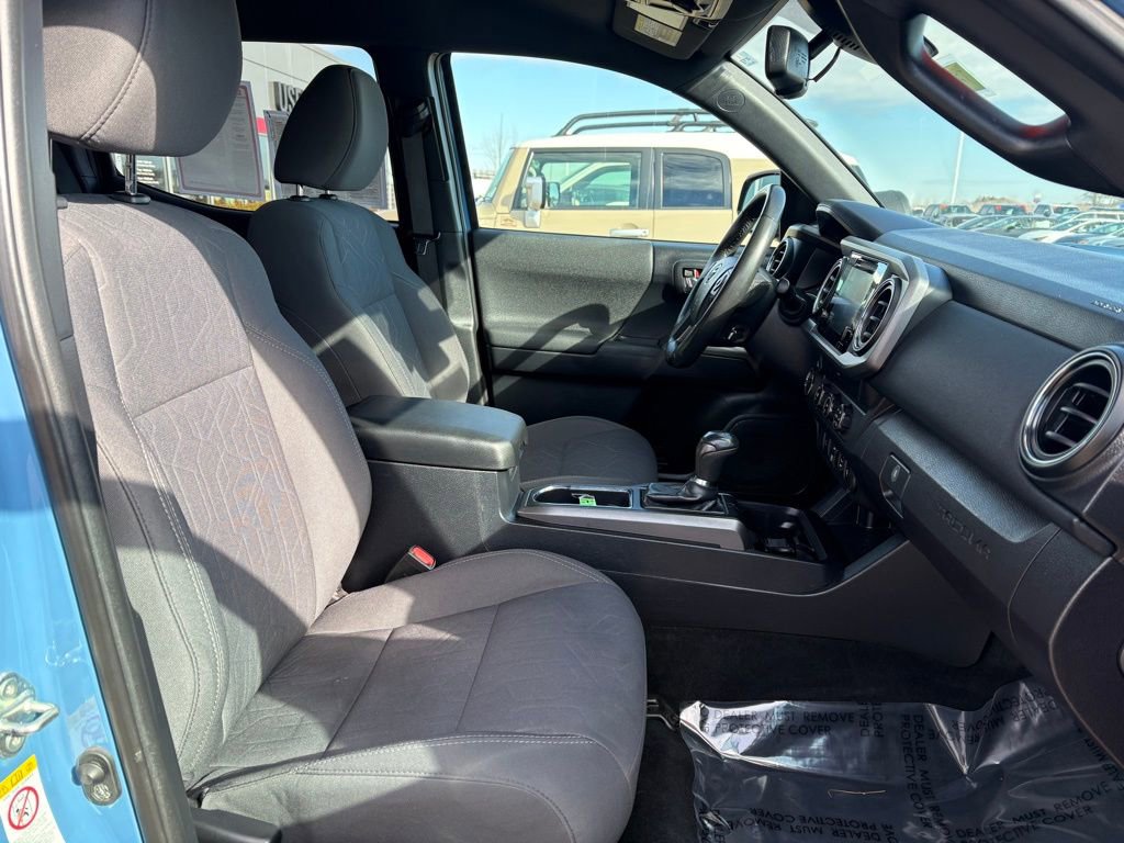 Certified 2019 Toyota Tacoma TRD Off-Road image 14