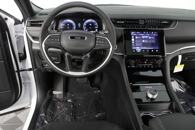 New 2026 Jeep Grand Cherokee Laredo X image 11