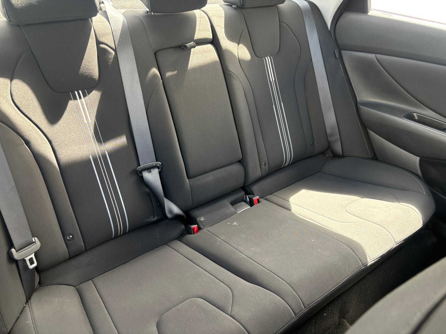 Used 2025 Hyundai Elantra SEL FWD image 17