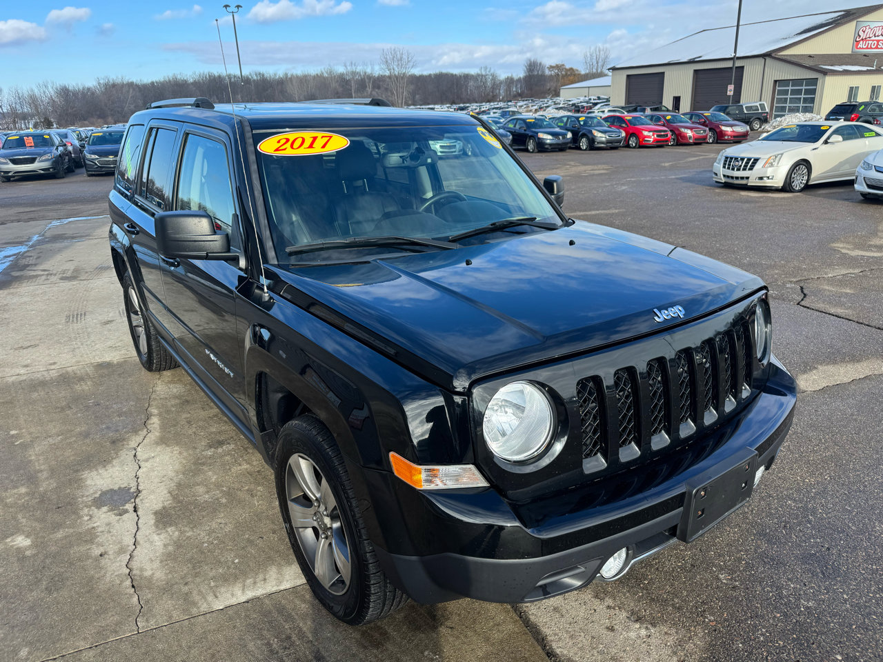 Used 2017 Jeep Patriot High Altitude image 3