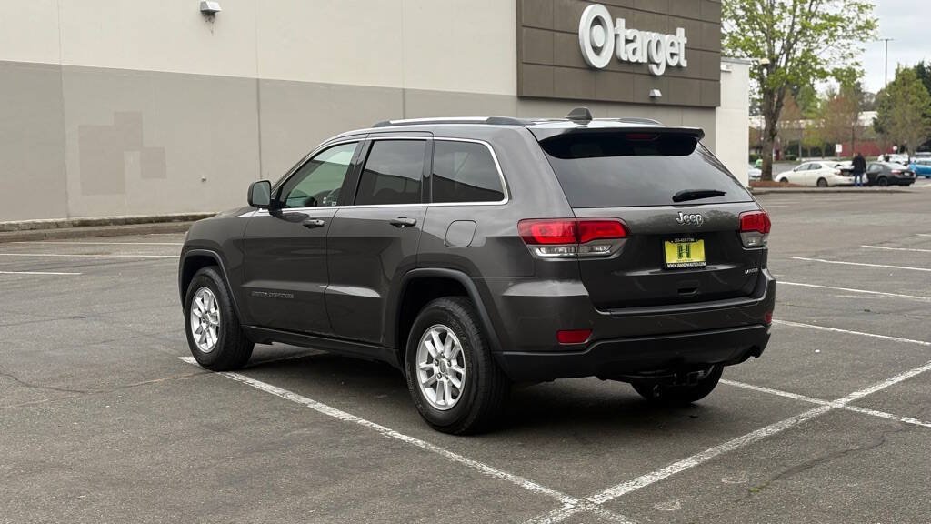 Used 2020 Jeep Grand Cherokee Laredo RWD image 3